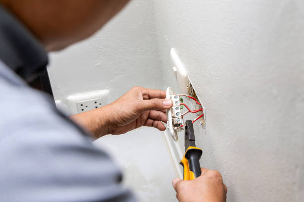 Best Licensed Electrician  in Youngwood, PA
